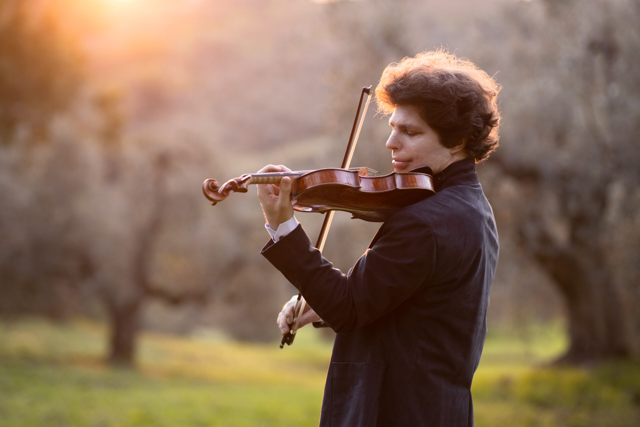 Violin vs. Piano – Interview with Augustin Hadelich | Piano Magazine